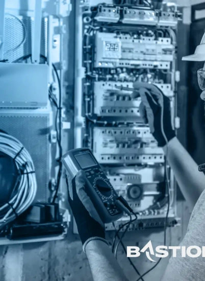 Почему скачет напряжение в сети: основные причины и что делать